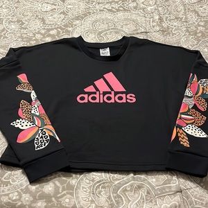 Cropped adidas pullover with floral sleeves